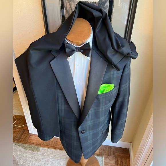 Jos. A. Bank Plaid Dinner Jacket and Slacks Size 44L Slim Fit Slacks W40” L33” - Picture 3 of 16